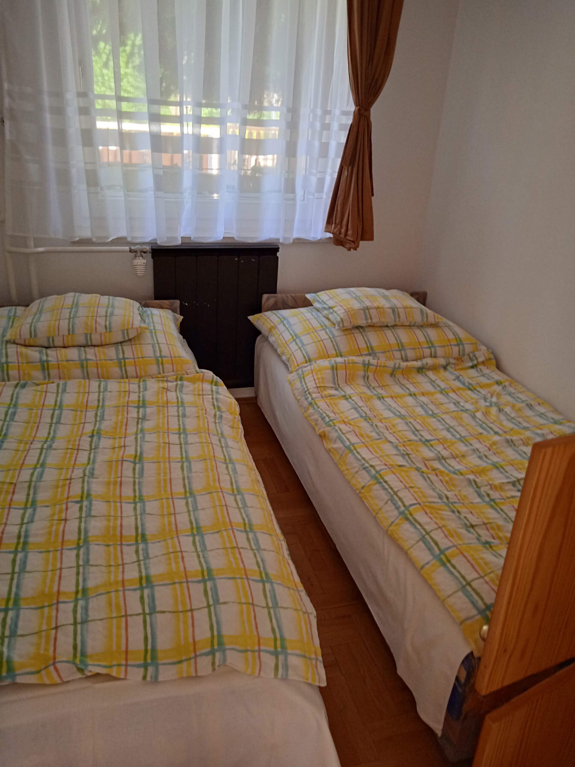 Keleti fekvésű szoba